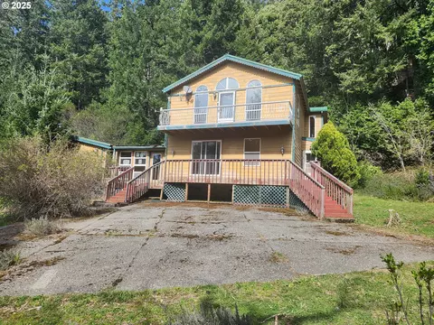 95535 Burnt Hill Dr, Brookings, OR 97415