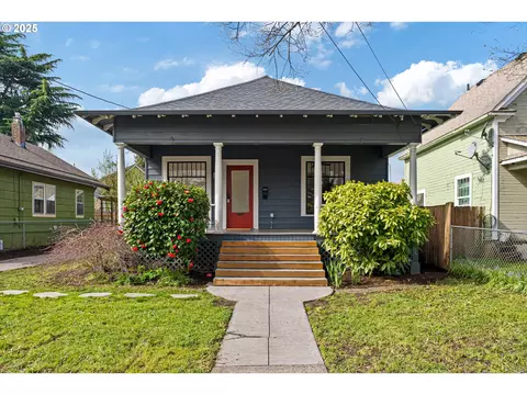 9216 N Ivanhoe St, Portland, OR 97203