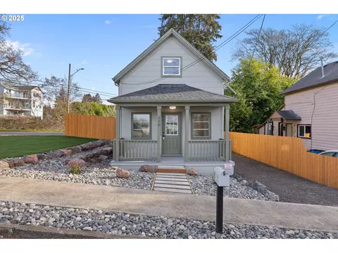 220 SEverett St, Camas, WA 98607