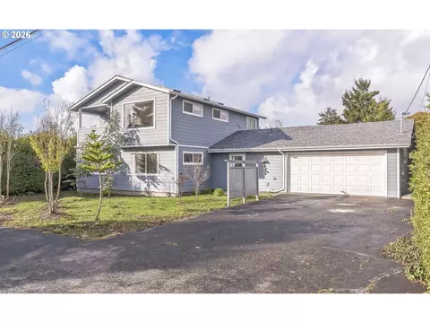 314 S Hazel St, Brookings, OR 97415