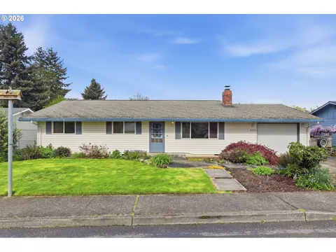 51881 SE 6th St, Scappoose, OR 97056