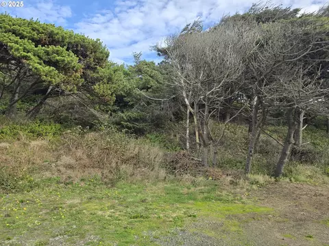 0 Lookout St #1, Florence, OR 97439