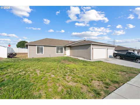 2734 Curlew St, Umatilla, OR 97882