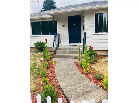 152 W C St, Springfield, OR 97477 photo 6