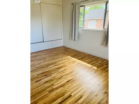 152 W C St, Springfield, OR 97477 photo 29
