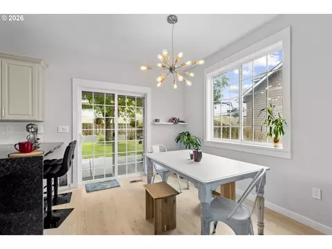 Dining - 1710 SW 3rd St, Pendleton, OR 97801 photo 1 of 1