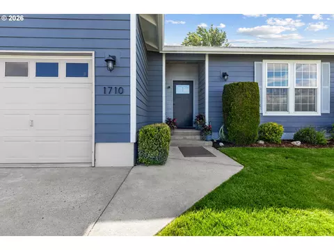 Exterior - 1710 SW 3rd St, Pendleton, OR 97801 photo 2 of 12