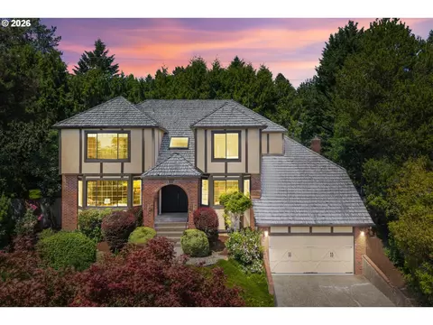 4105 Woodhill Ct, Lake Oswego, OR 97035
