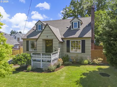 4220 NE 38th Ave, Portland, OR 97211