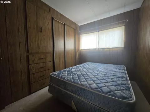 Bedroom - 1125 58th St #19, Springfield, OR 97478 photo 2 of 5