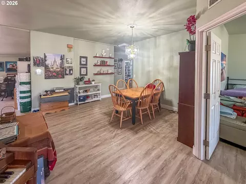 Dining - 545 E 4th Ave, Riddle, OR 97469 photo 1 of 2