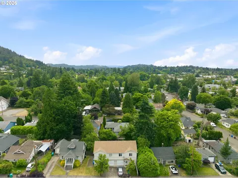 View/Area - 231 SElliott Ave, Gresham, OR 97080 photo 3 of 7