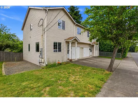 Exterior - 231 SElliott Ave, Gresham, OR 97080 photo 2 of 6