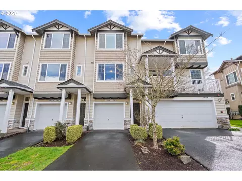 15120 SW Warbler Way #104, Beaverton, OR 97007