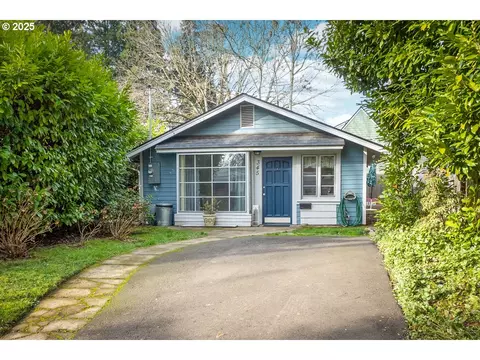 345 Wyatt Ct, Salem, OR 97301