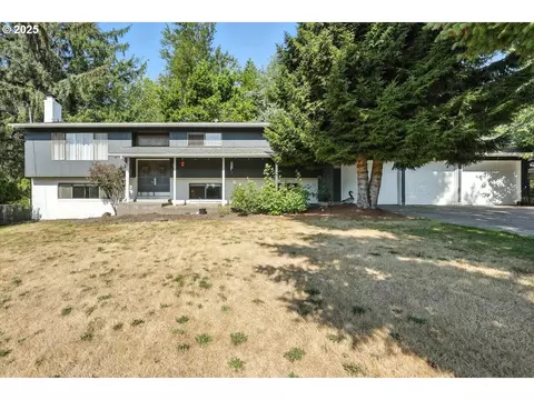 8865 SE 139th Ave, Happy Valley, OR 97086