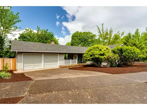 2200 Brittany St, Eugene, OR 97405
