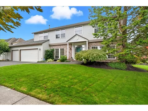 17203 SE Fisher Dr, Vancouver, WA 98683