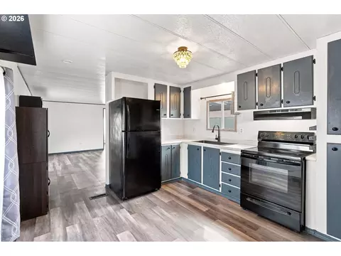 Kitchen - 3998 Franklin Blvd #12, Eugene, OR 97403 photo 1 of 2