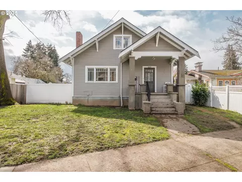 1836 Center St, Salem, OR 97301