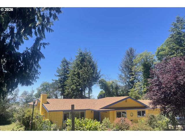 15780 Pelican Bay Dr, Brookings, OR 97415