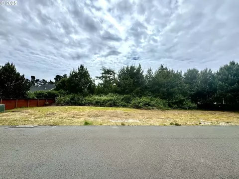 lake point dr, Florence, OR 97439
