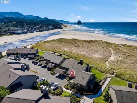 753 N Breakers Point Dr #753, Cannon Beach, OR 97110