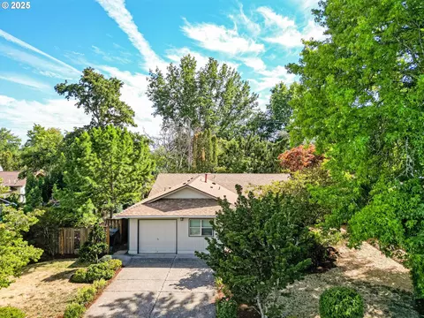 1524 NW Forestgreen Ave, Corvallis, OR 97330