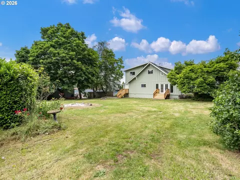 Exterior - 5535 SE 302nd Ave, Gresham, OR 97080 photo 6 of 9