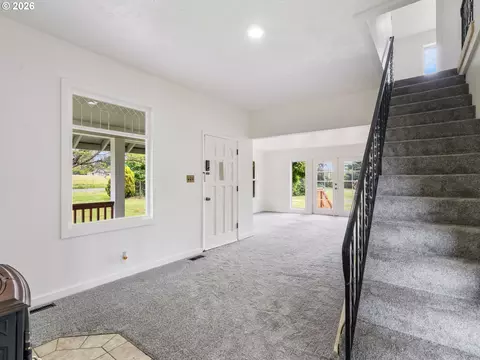 Living - 5535 SE 302nd Ave, Gresham, OR 97080 photo 3 of 3