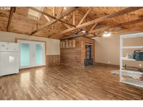 Living - 27424 SEagle Creek Rd, Estacada, OR 97023 photo 7 of 7