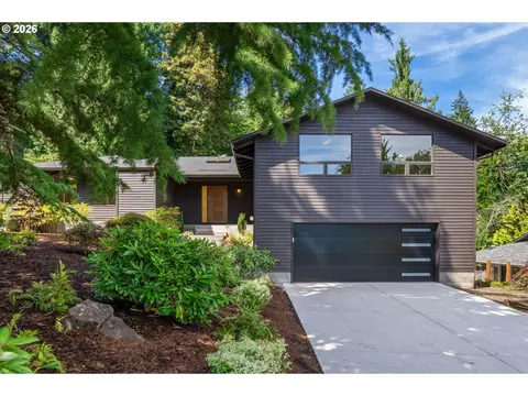2835 SW Raleighview Dr, Portland, OR 97225