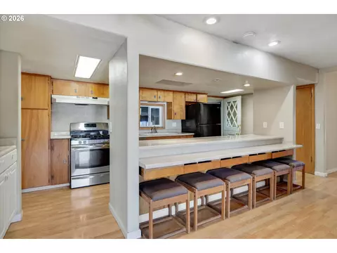 Kitchen - 301 SW 3rd Ave, Canby, OR 97013 photo 1 of 4