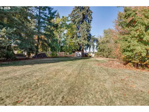 Exterior - 301 SW 3rd Ave, Canby, OR 97013 photo 11 of 12