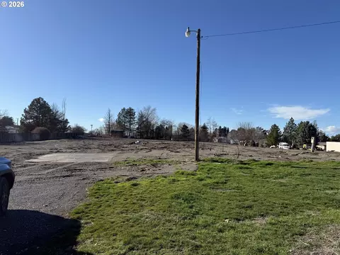 80490 Sagebrush Rd, Hermiston, OR 97838