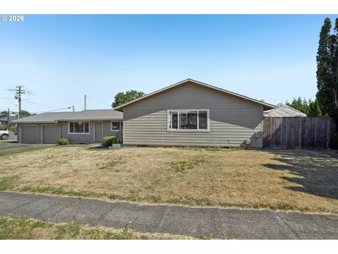 Exterior - 3305 NE 15th St, Gresham, OR 97030 photo 2 of 6