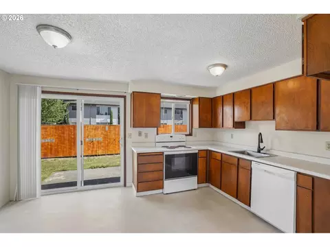 Kitchen - 3305 NE 15th St, Gresham, OR 97030 photo 1 of 6