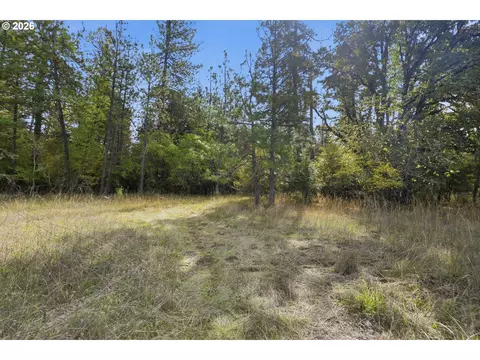 Siesta Ln, Eugene, OR 97402 photo 19
