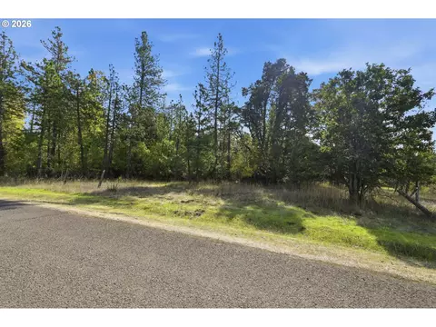 Siesta Ln, Eugene, OR 97402 photo 25