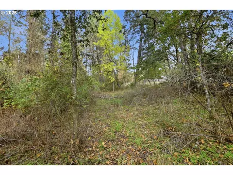 Siesta Ln, Eugene, OR 97402 photo 12