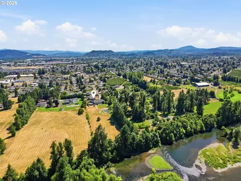 View/Area - 2833 20th St, Springfield, OR 97477 photo 3 of 3