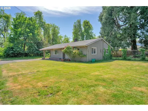 2878 Bailey Ln, Eugene, OR 97401