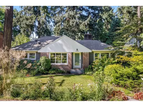 10019 NE Alton St, Portland, OR 97220