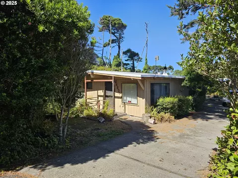 4601 Arago St, Florence, OR 97439