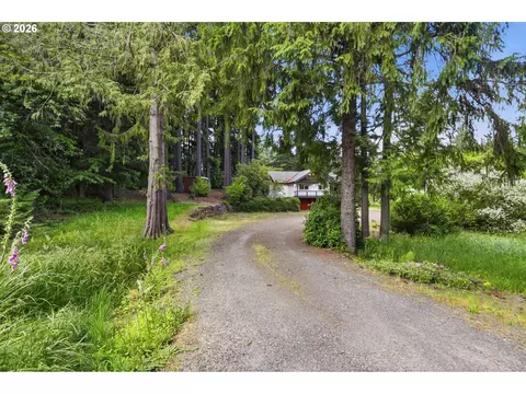 Exterior - 45225 SE Paha Loop Dr, Sandy, OR 97055 photo 2 of 8