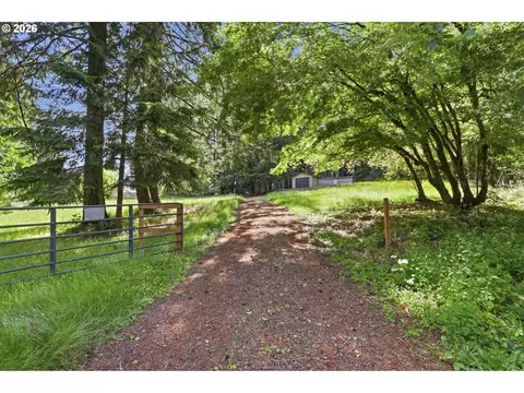 Exterior - 45225 SE Paha Loop Dr, Sandy, OR 97055 photo 5 of 8