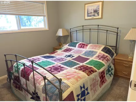 Bedroom - 1745 NW 7th Pl, Gresham, OR 97030 photo 1 of 2