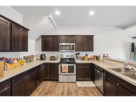 Kitchen - 2349 SE 16th St, Gresham, OR 97080 photo 1 of 1