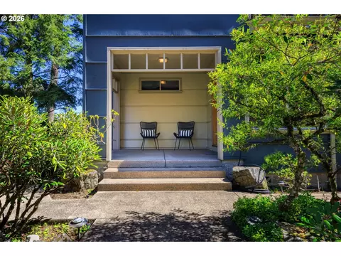 Exterior - 3831 Woodson Ct, Eugene, OR 97405 photo 3 of 7