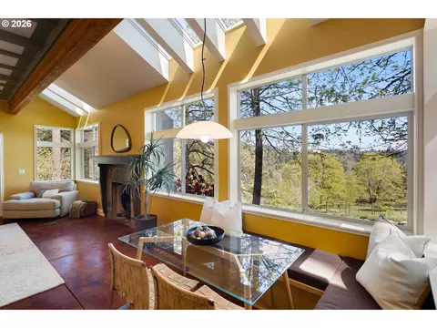 Dining - 3831 Woodson Ct, Eugene, OR 97405 photo 2 of 2
